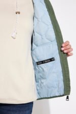 zalsva dygsniuota striuke moterims didelis dydis