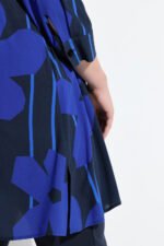 melyna tunika su geliu ornamentu 3/4 ilgio rankoves