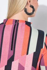 viskozes spalvinga suknele