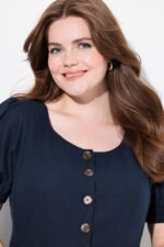 tamsiai melyna sagomis uzsagstoma maxi suknele